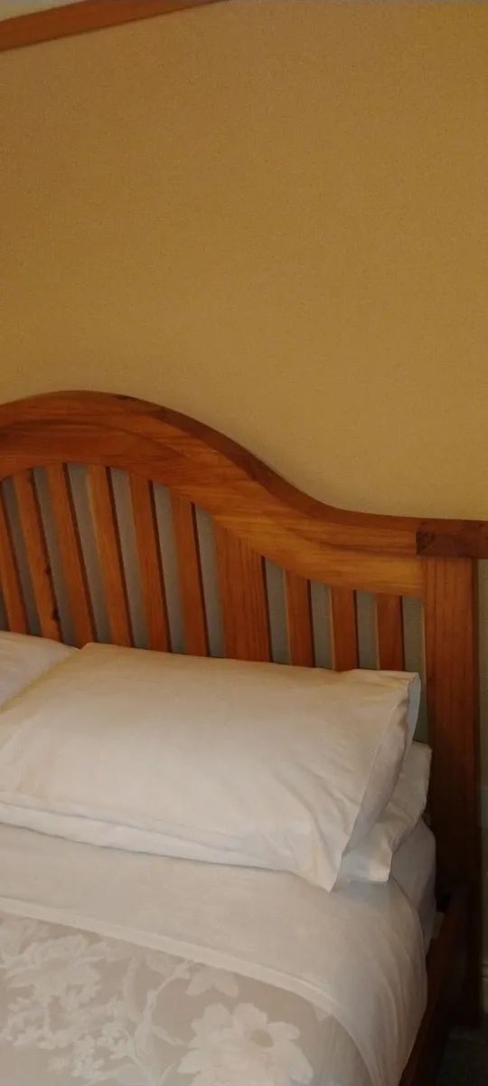 Bed - Image 2