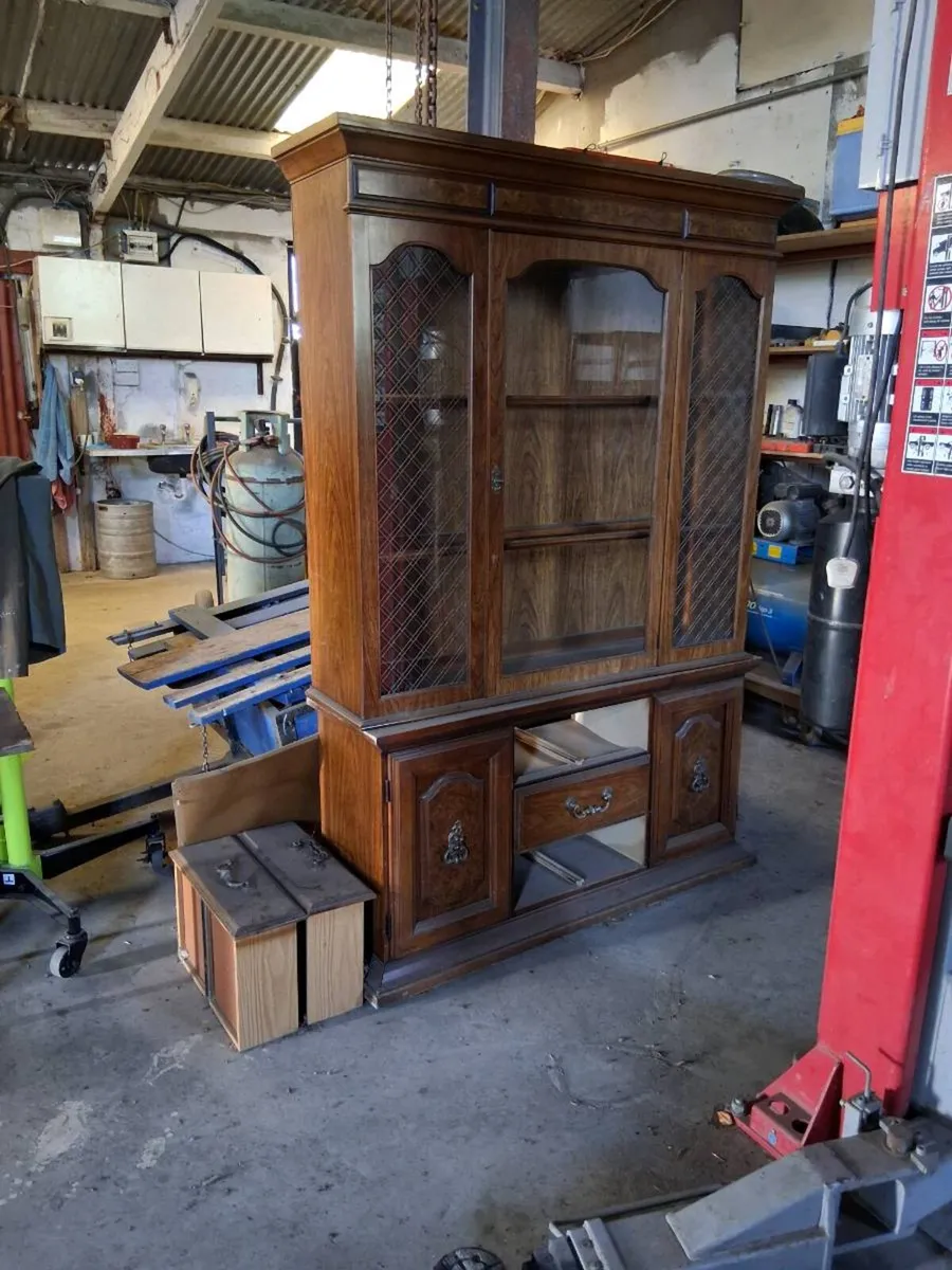 Antique furniture - Image 1