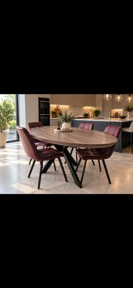 Contemporary Oval Dining Table and 4 chairs - Image 1