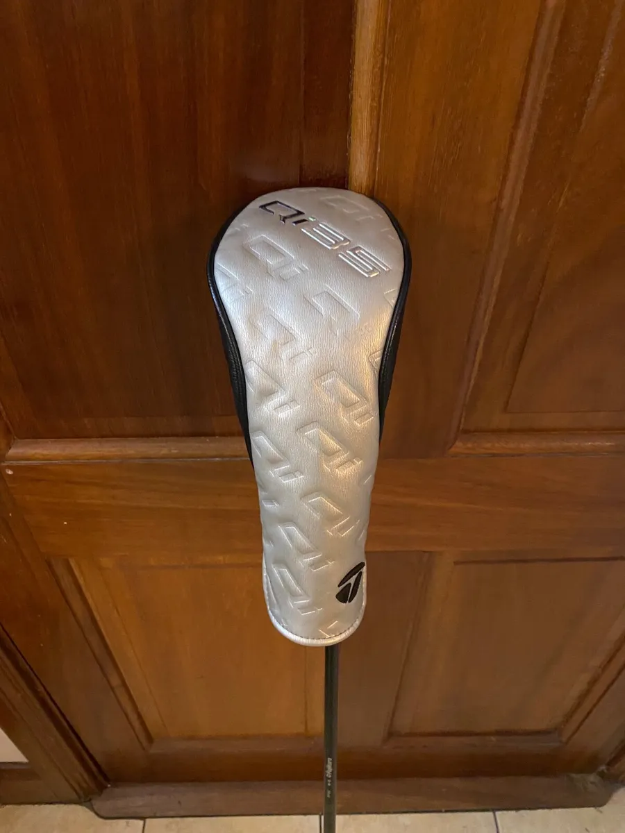 Taylormade Qi 35 3 Wood 15 Degree Stiff Flex - Image 1