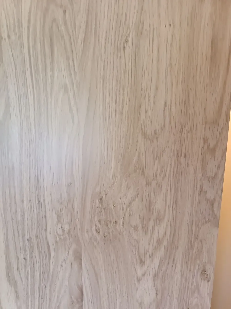 Wardrobe and chest of drawers - Image 2