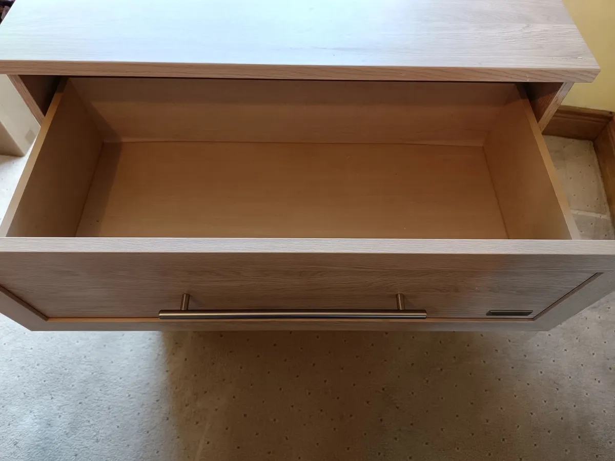 Wardrobe and chest of drawers - Image 3