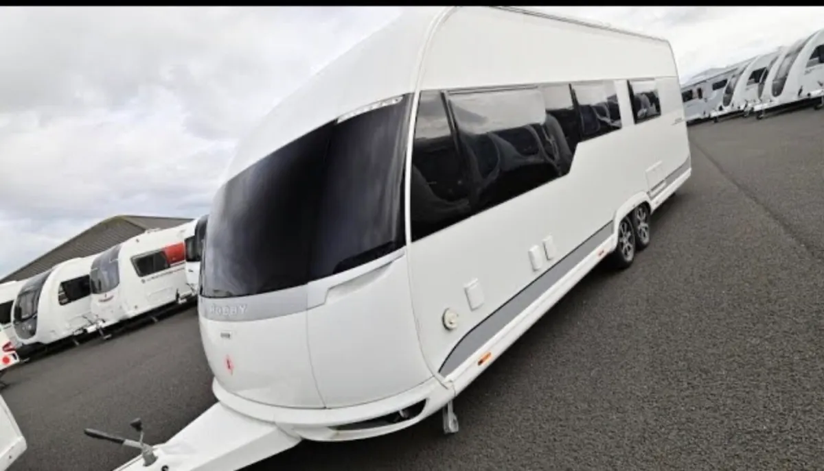 Beautiful Caravan - Image 1