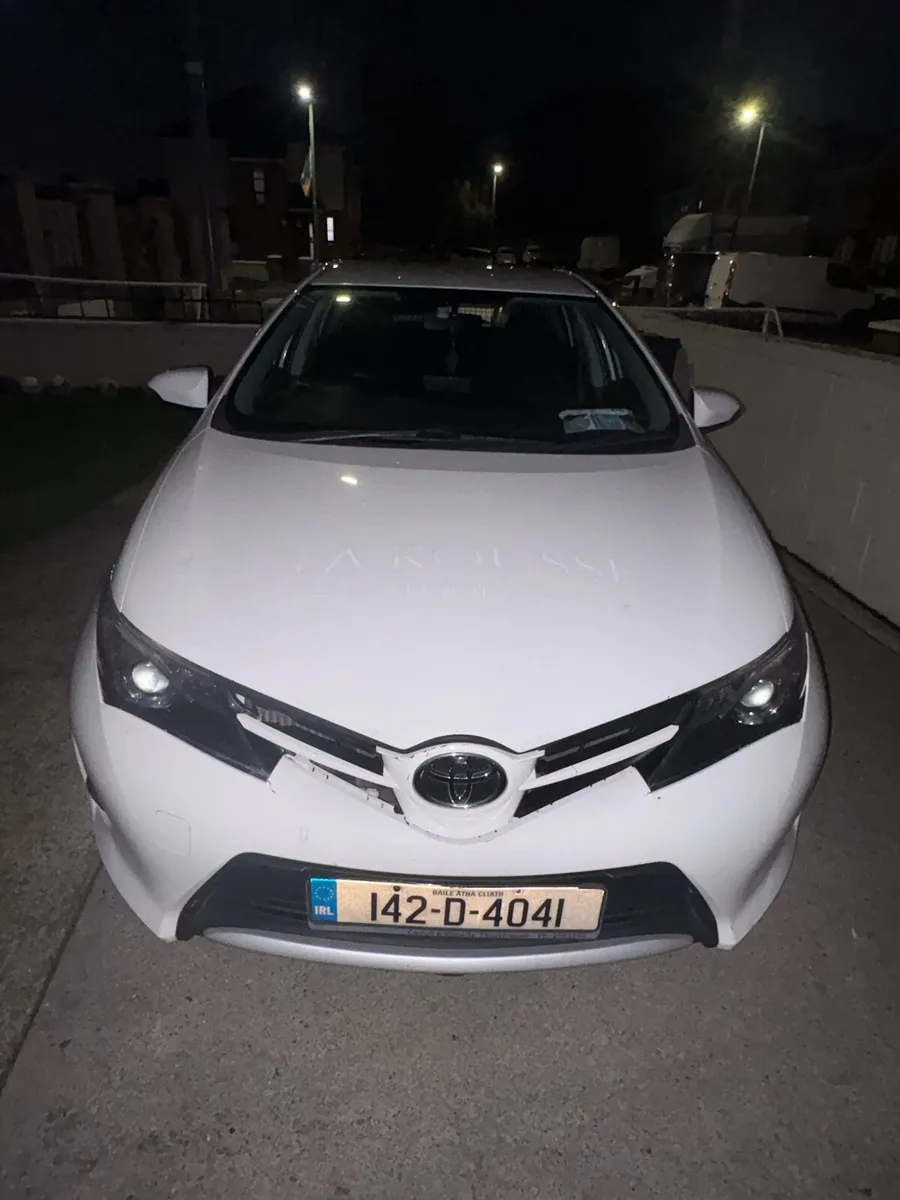 Toyota auris - Image 3