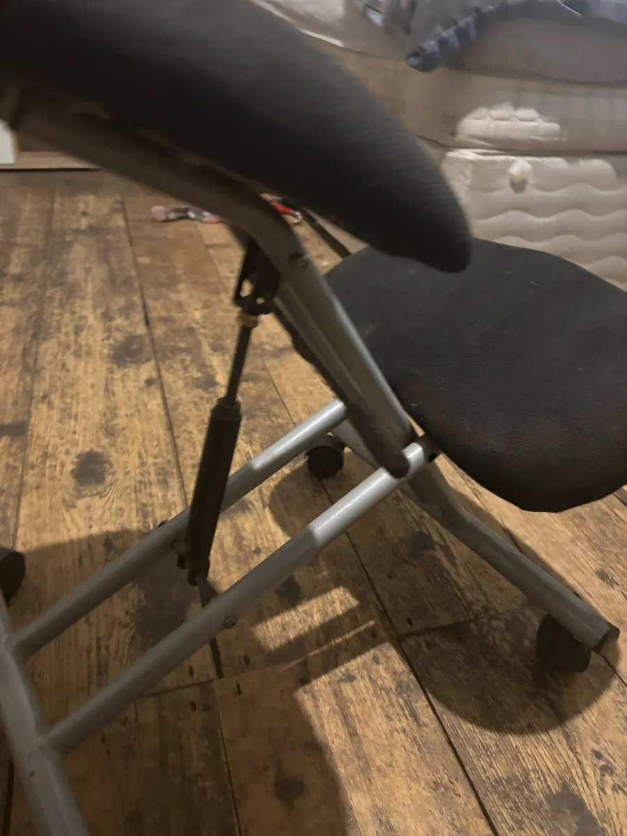 Adjustable Kneeling Chair - Image 4