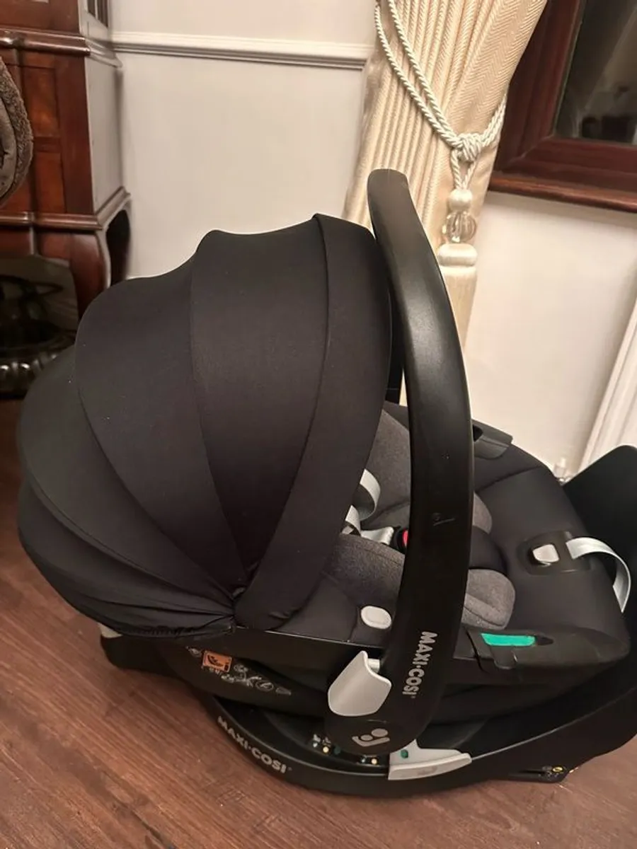 maxi cosi 360 car seat - Image 3