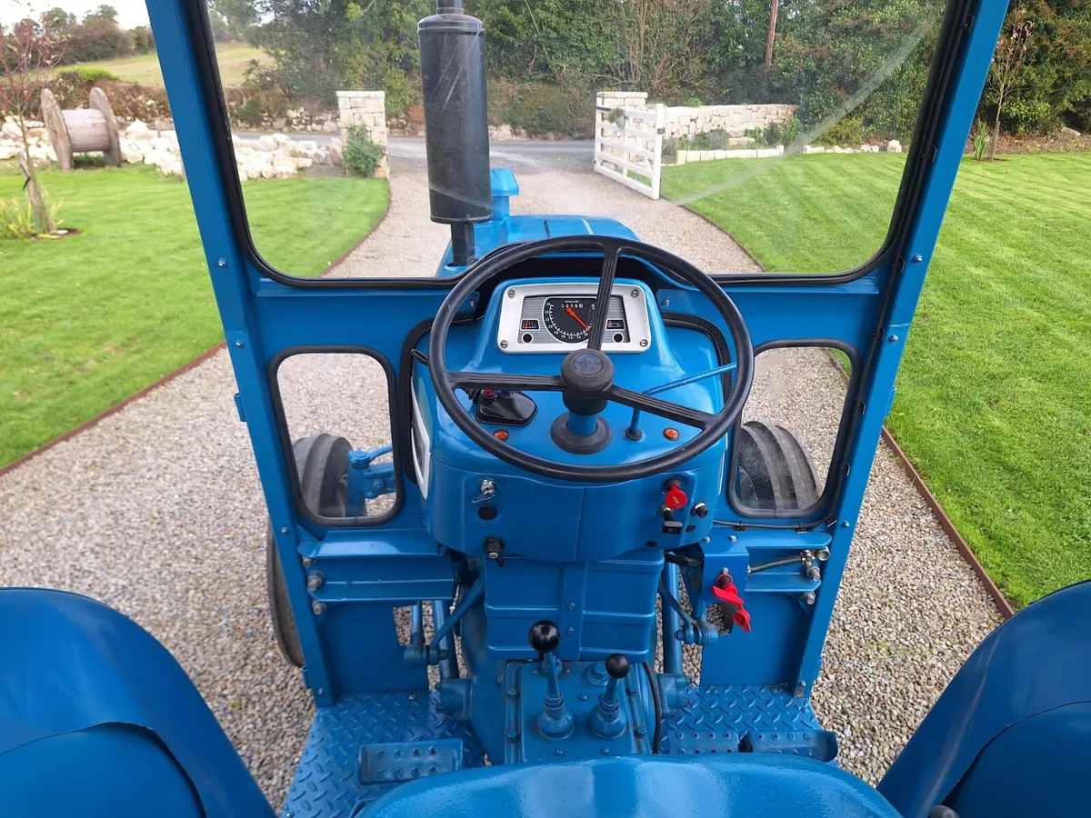 1968 Ford 3000 Pre-Force Tractor(FULL RESTORATION) - Image 4