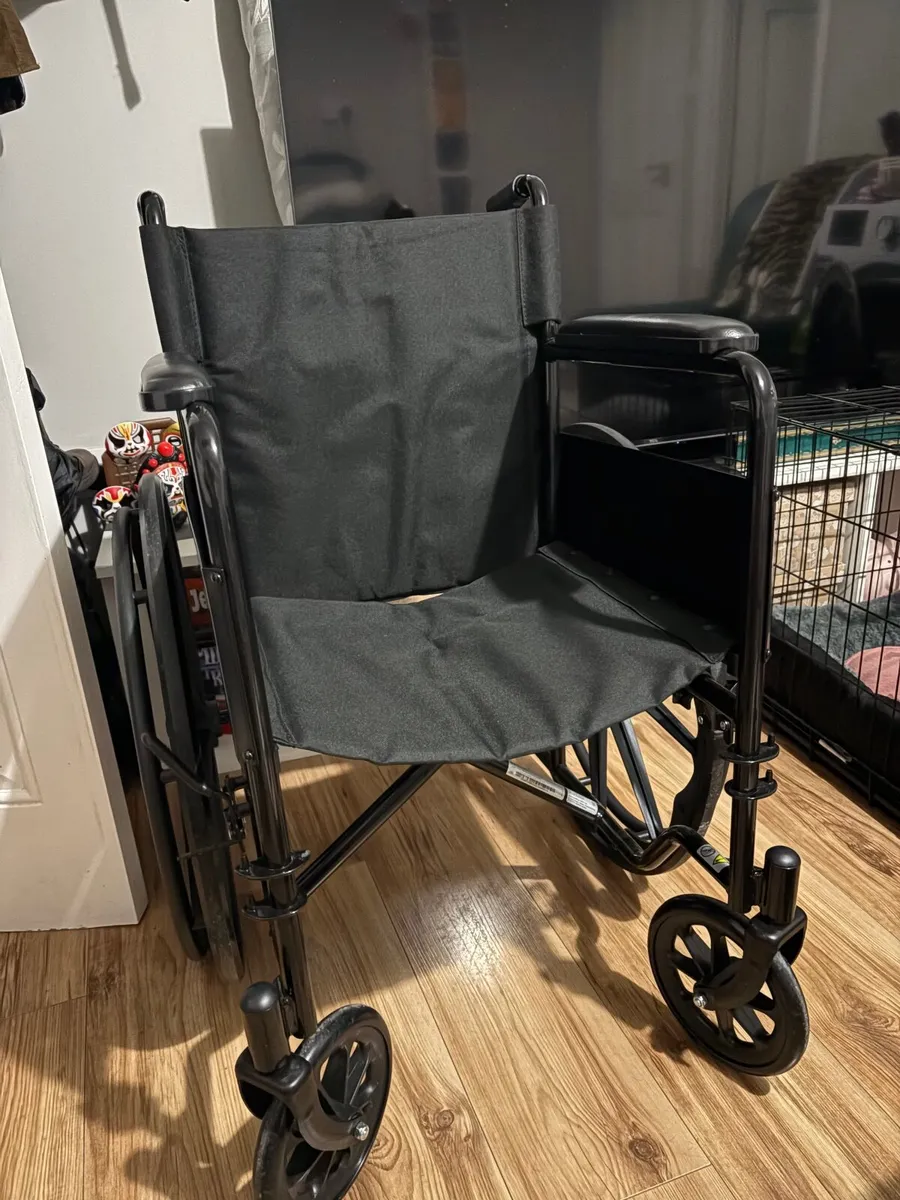 wheelchair - Image 1