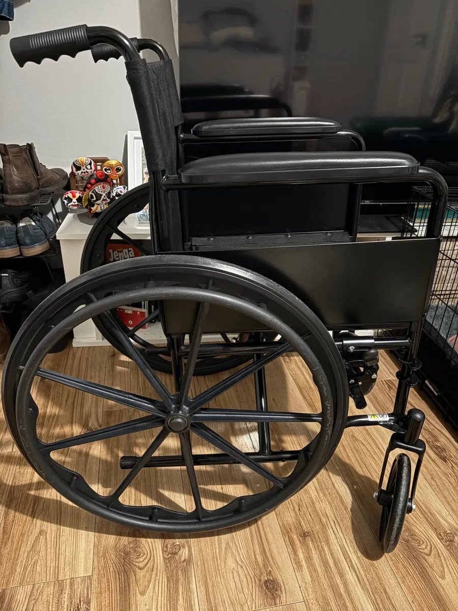 wheelchair - Image 2