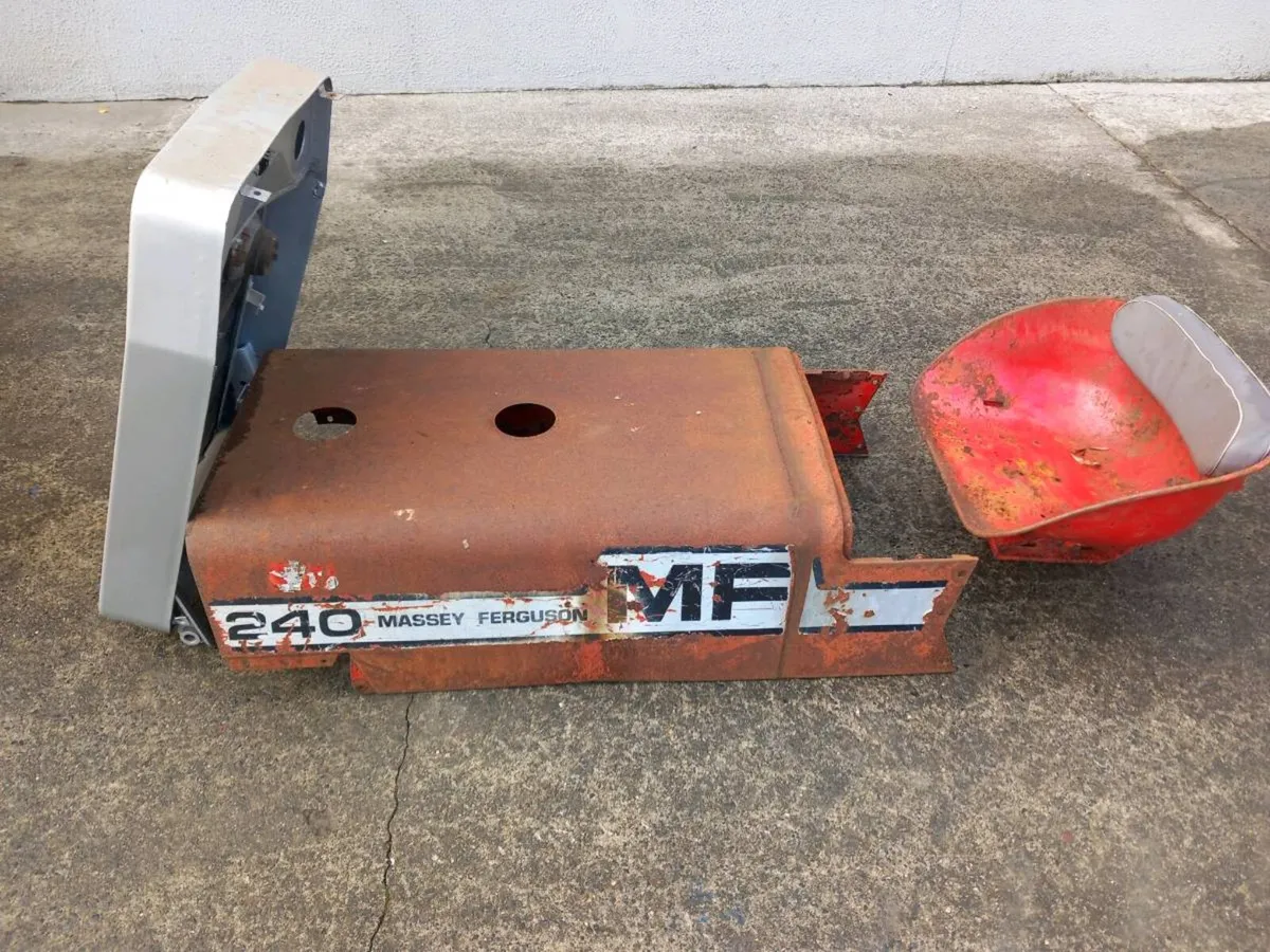 Bonnett Nose cone Grill  seat  Massey 240 - Image 3