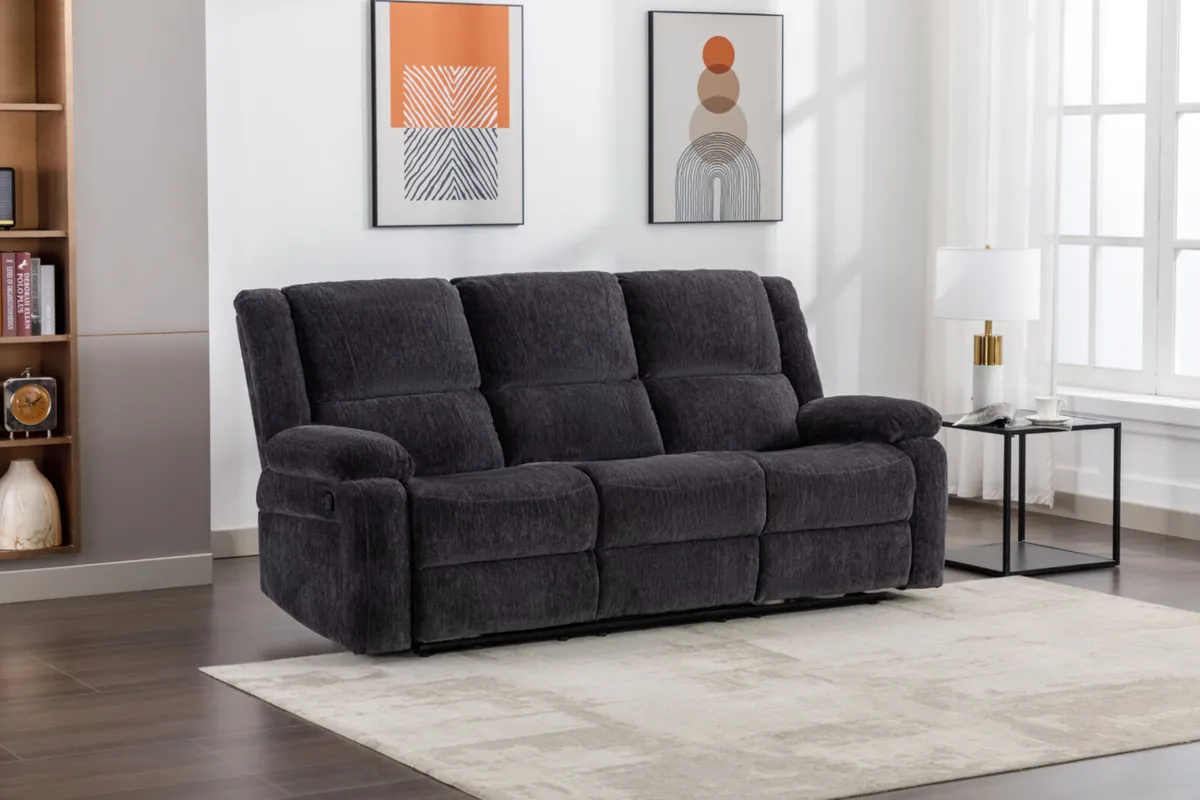 Brand new pirth 321 recliners reduced - Image 2