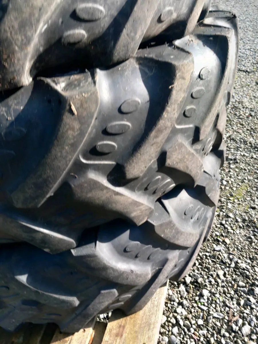 Tyres 340 , 85, 24  30%  €50 Each - Image 1