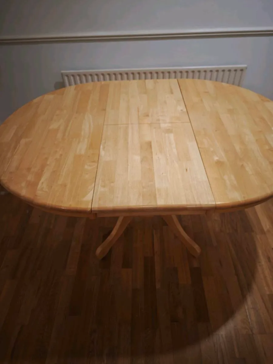 Kitchen Table and Chairs - Image 2