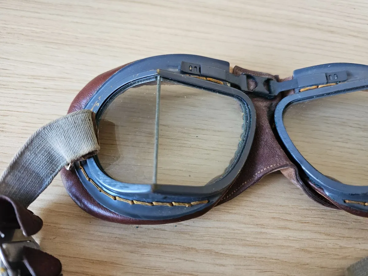 Vintage style leather aviator goggles - Image 2