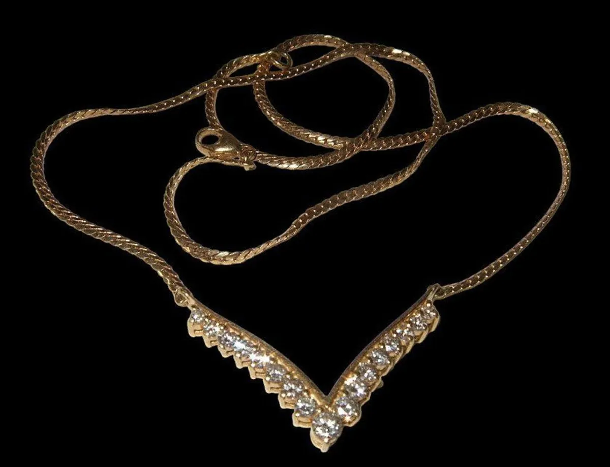 Pristine Vintage 18ct Gold Diamond Necklace - Image 1