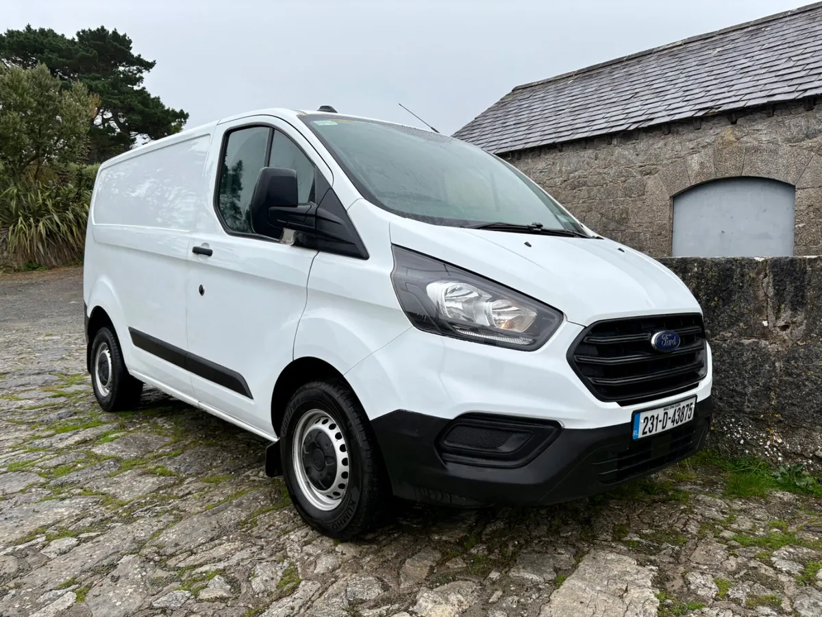 2023 Ford Transit Custom - Image 2