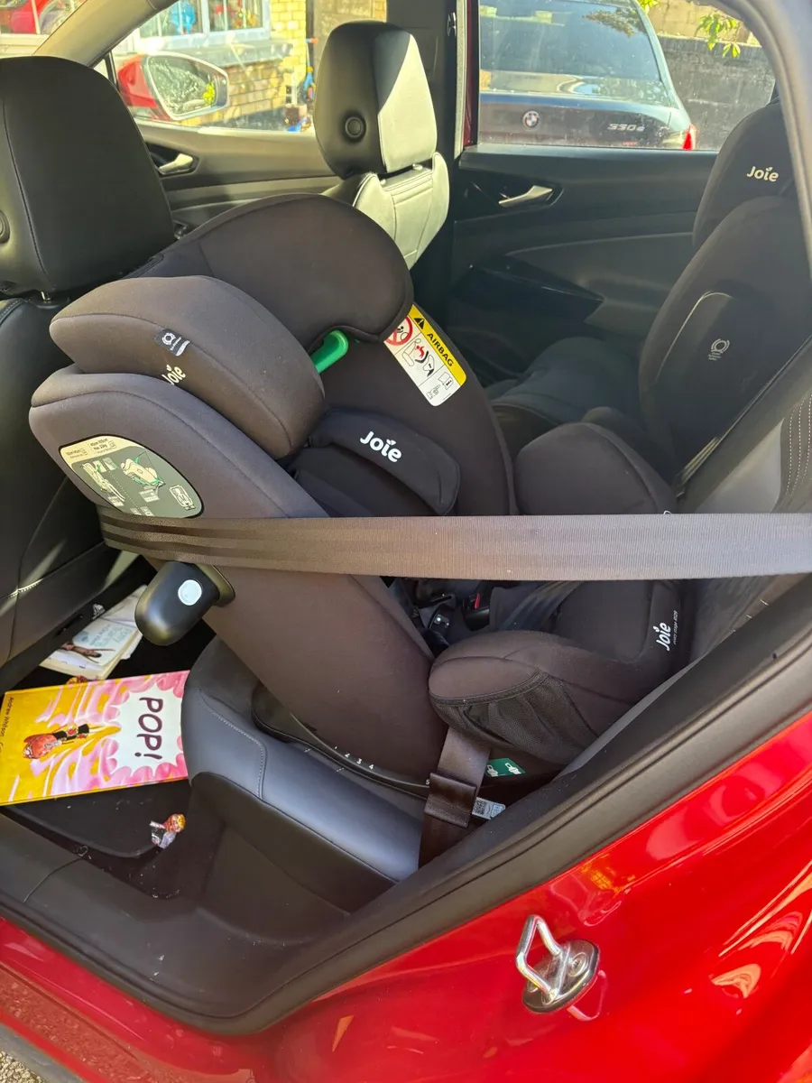 Child car seat - Image 1