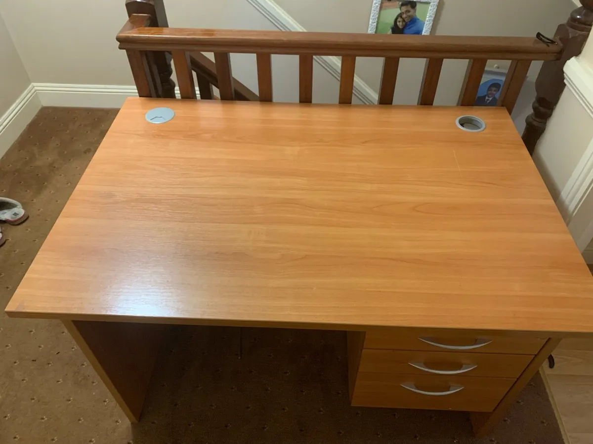 Professional office table - Image 3