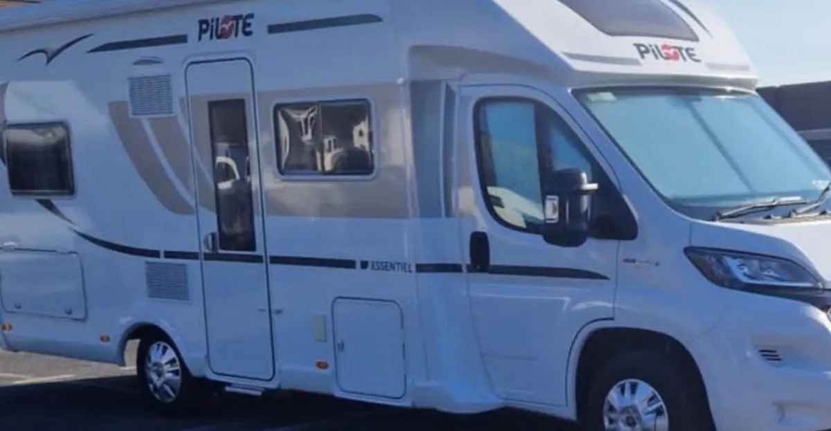 Pilote Essentiel Accessible Motorhome | 31Km - Image 1