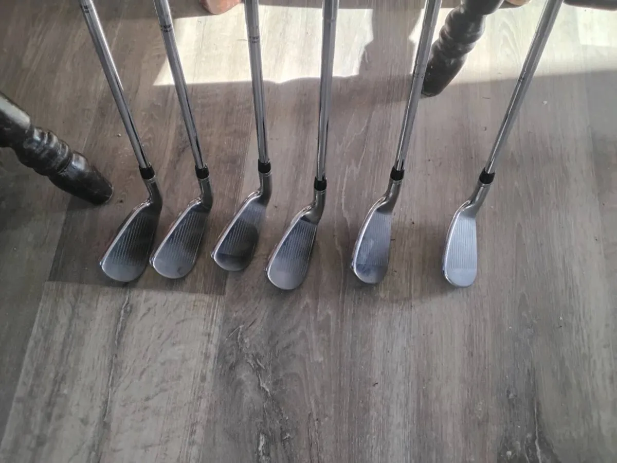 Taylormade BioCell 5-9 irons and p wedge - Image 2
