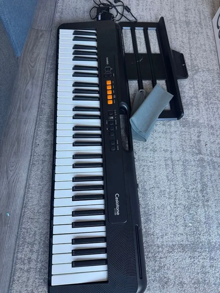 Casio Casiotone CT-S100 digital keyboard with box - Image 2
