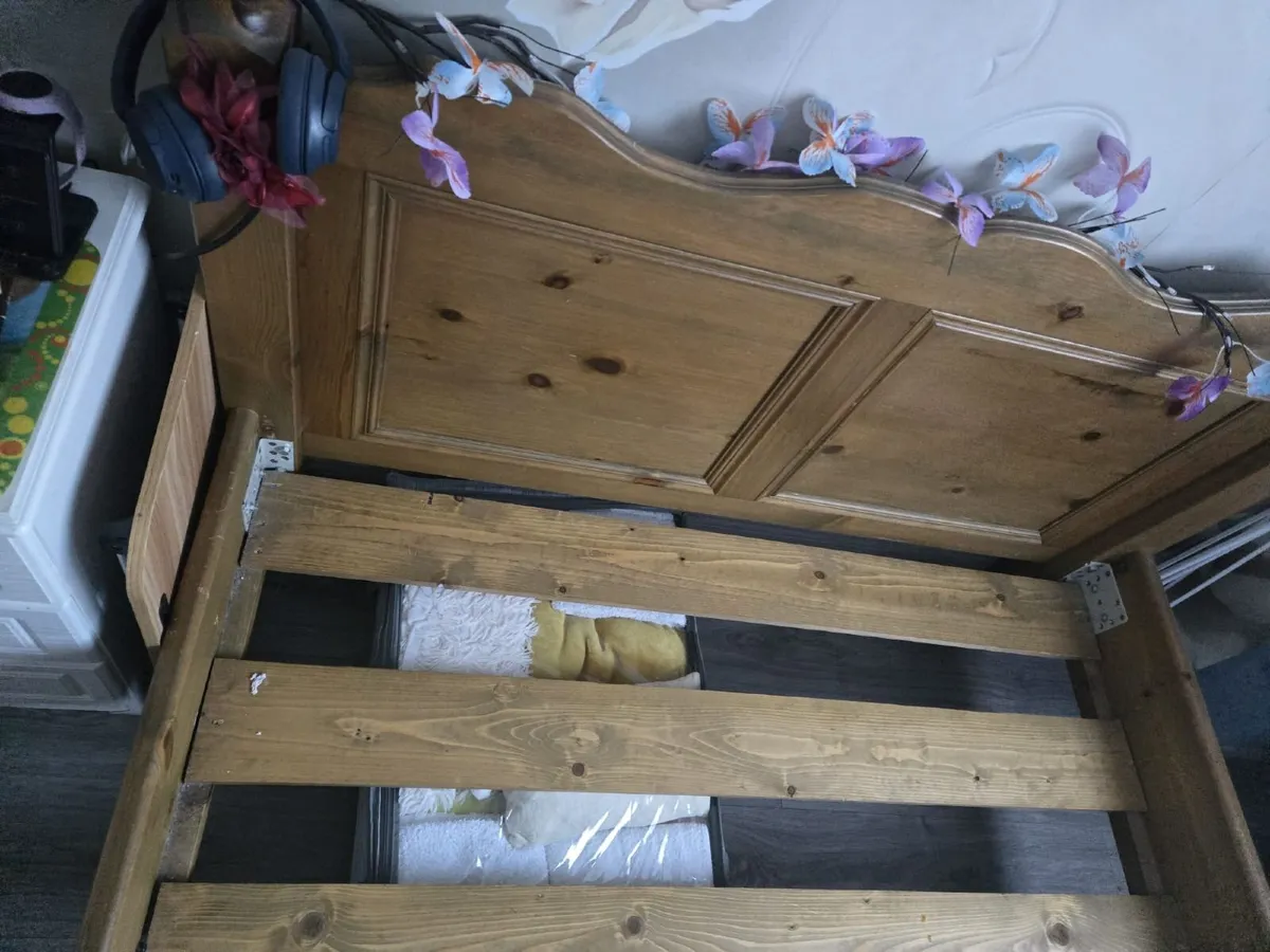 Wooden bed frame - Image 2