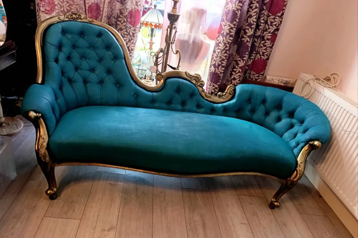 Chaise Lounge - Image 1