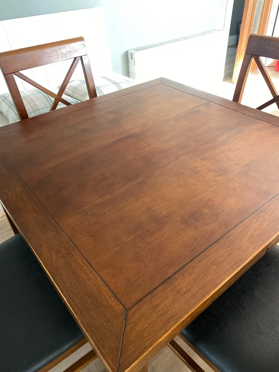 For sale: Solid wood extendable table with 6 chair - Image 3