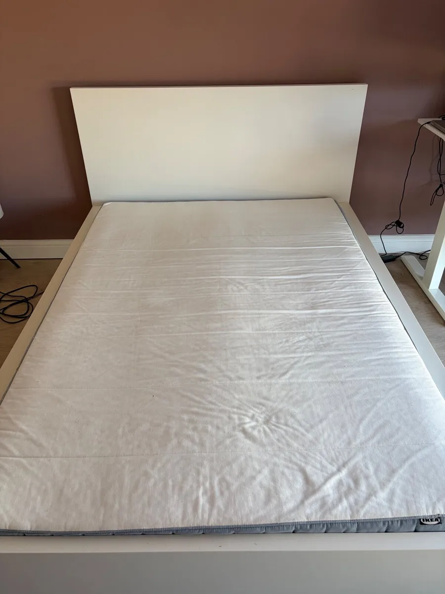Double Bed - Image 2