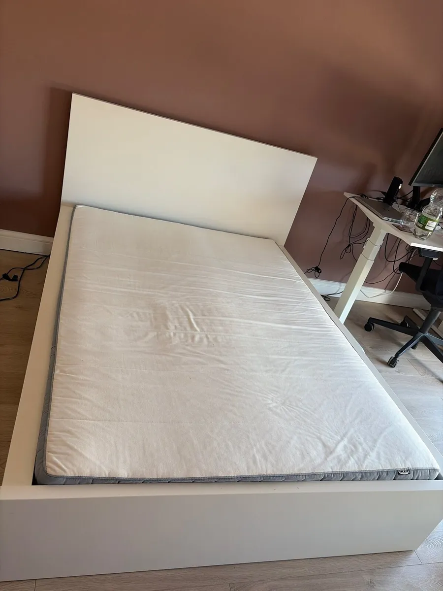 Double Bed - Image 1
