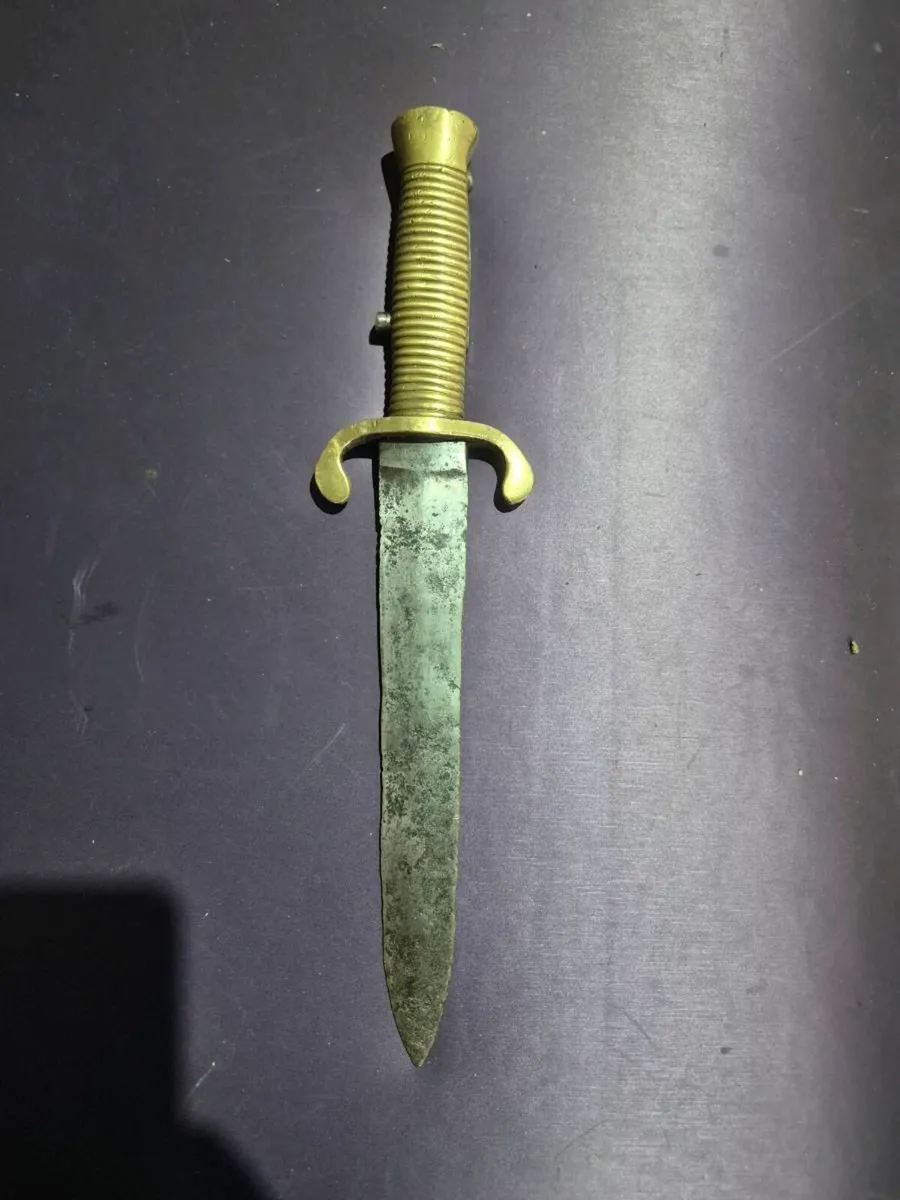 Bayonet - Image 1