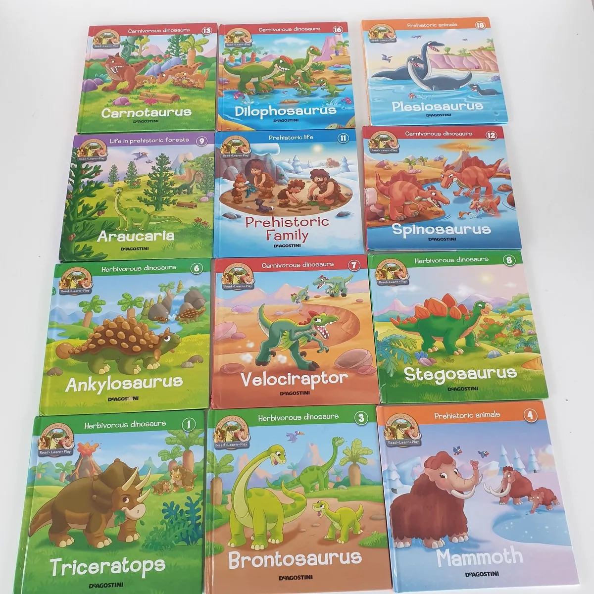 DeAgostini dinosaurs and friends books and figures - Image 2