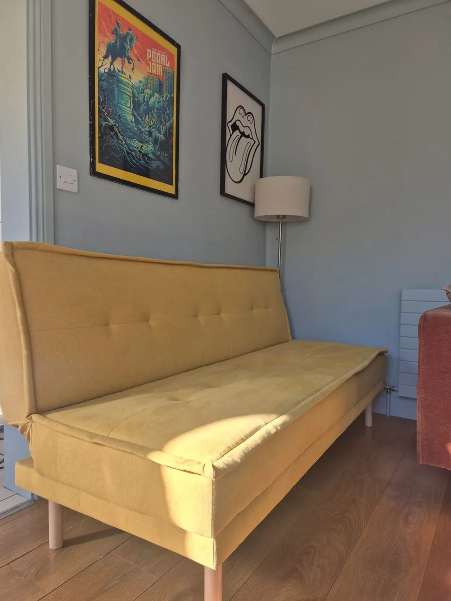 Couch/ sofa bed - Image 2
