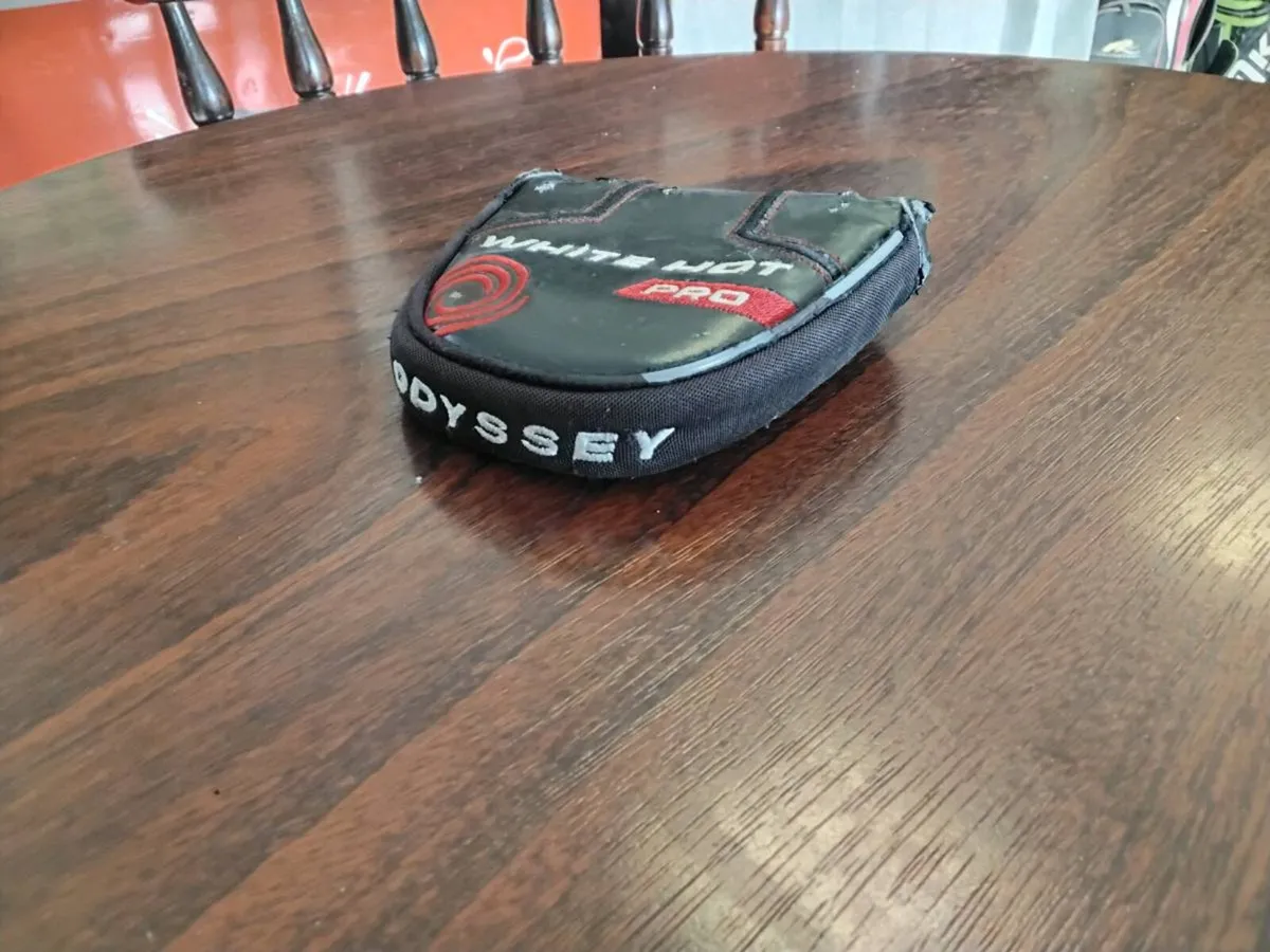 Odyssey BackStryke putter - Image 4