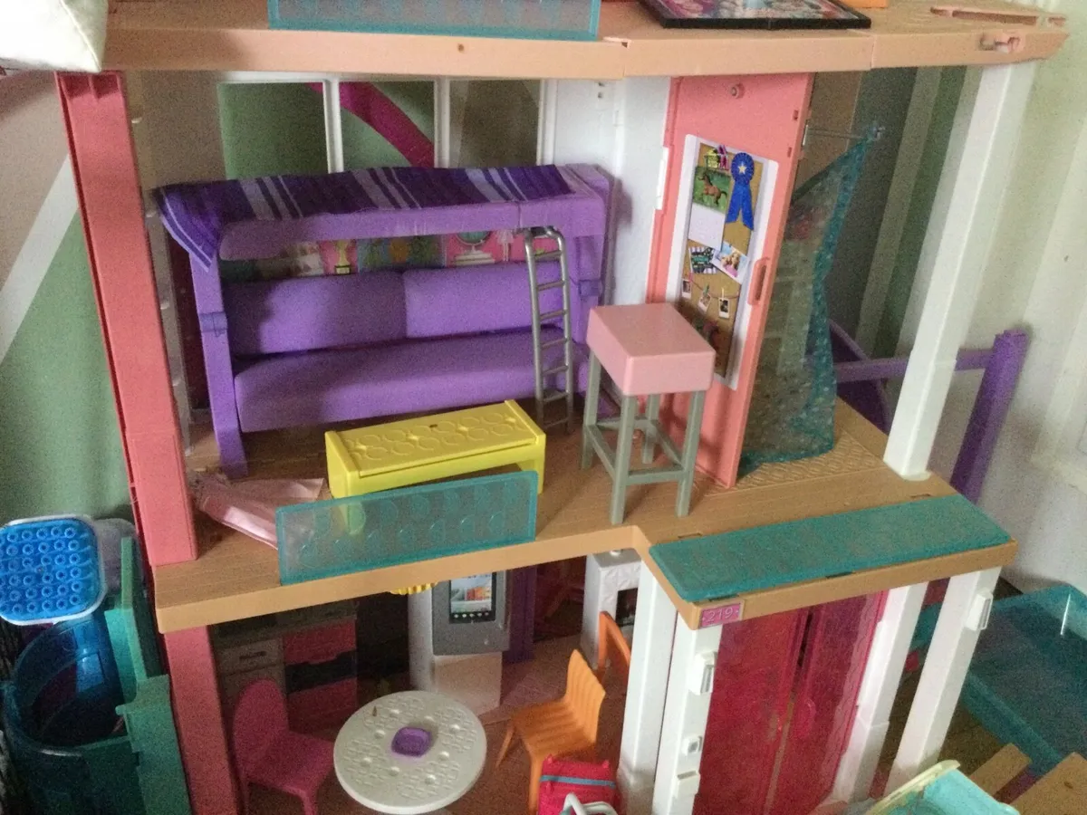Barrie house,dolls and accessorises - Image 3