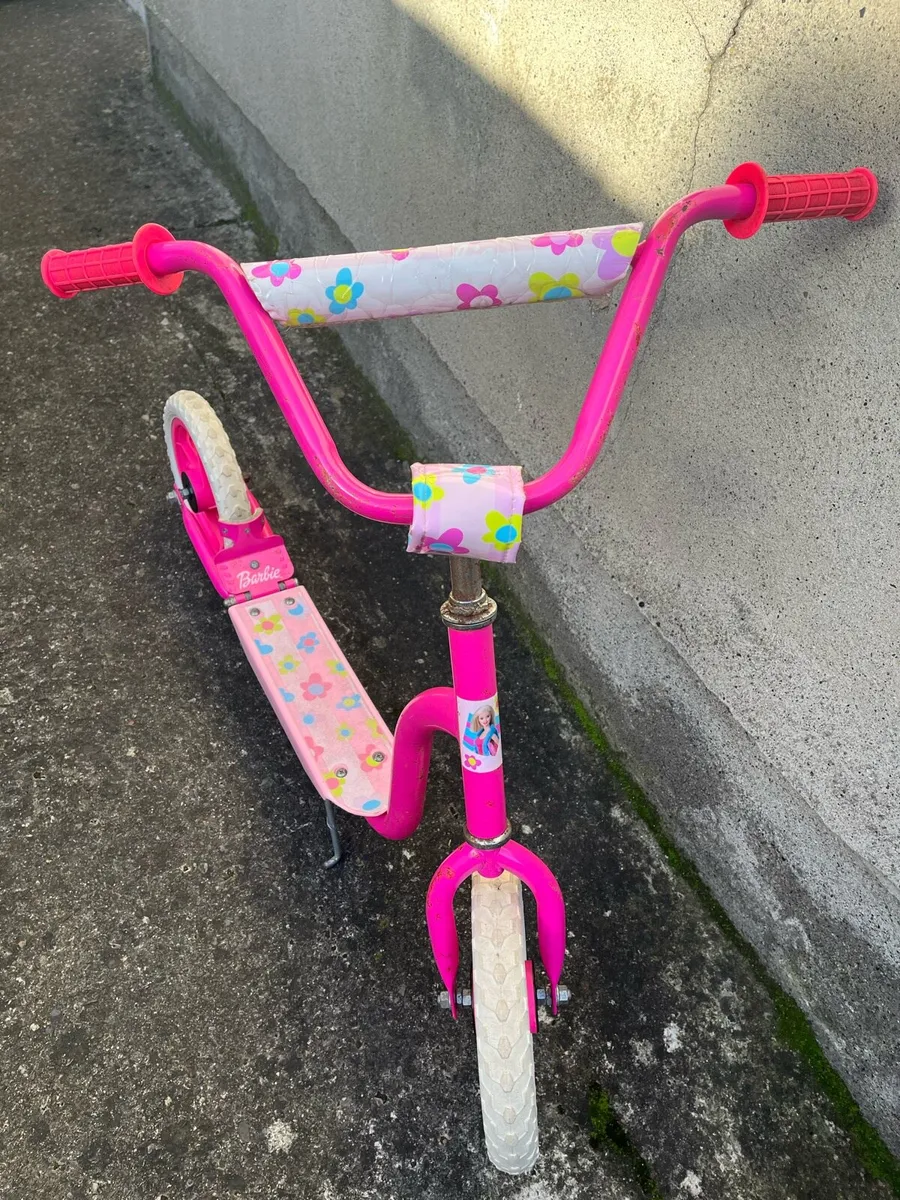 Barbie scooter - Image 1