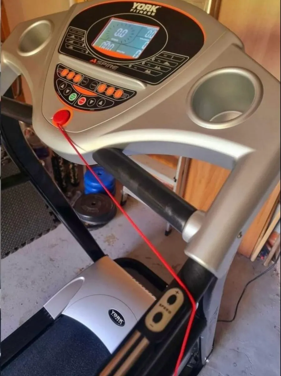 York aspire treadmill - Image 2
