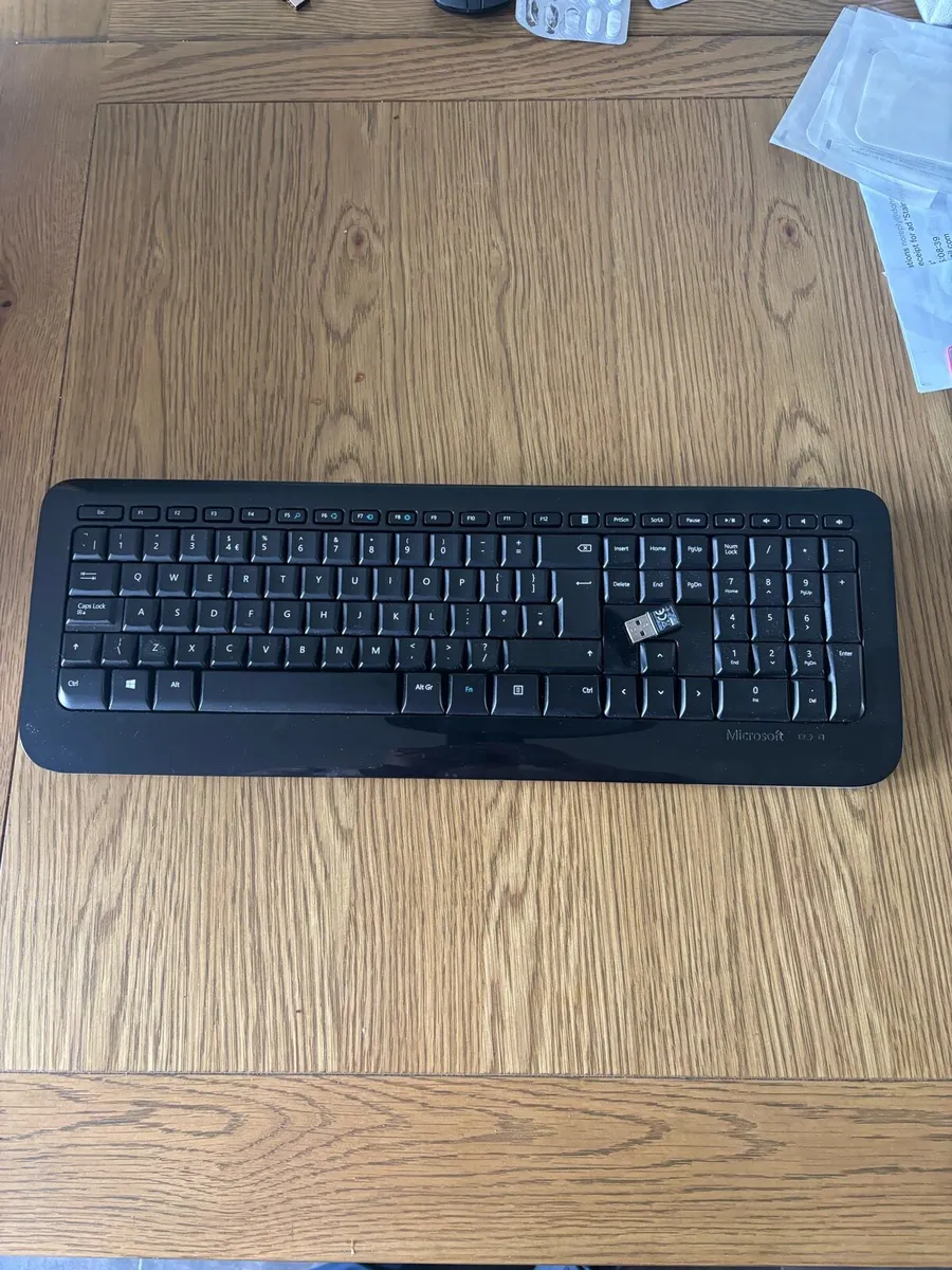 Microsoft Wireless Keyboard 850 - Image 1
