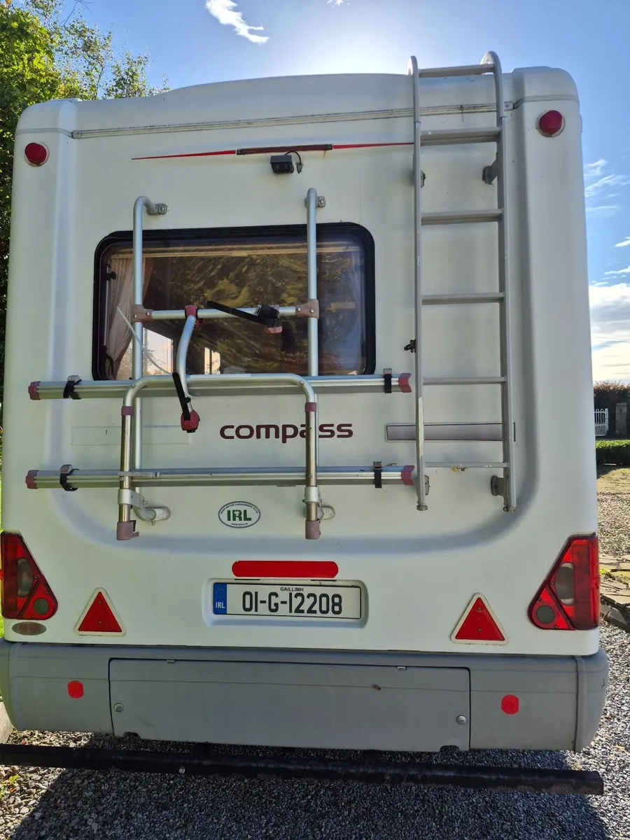 Camper van - Image 2