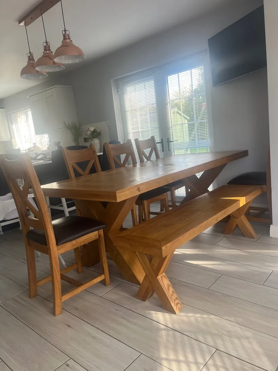Table and chairs and bench - Image 1