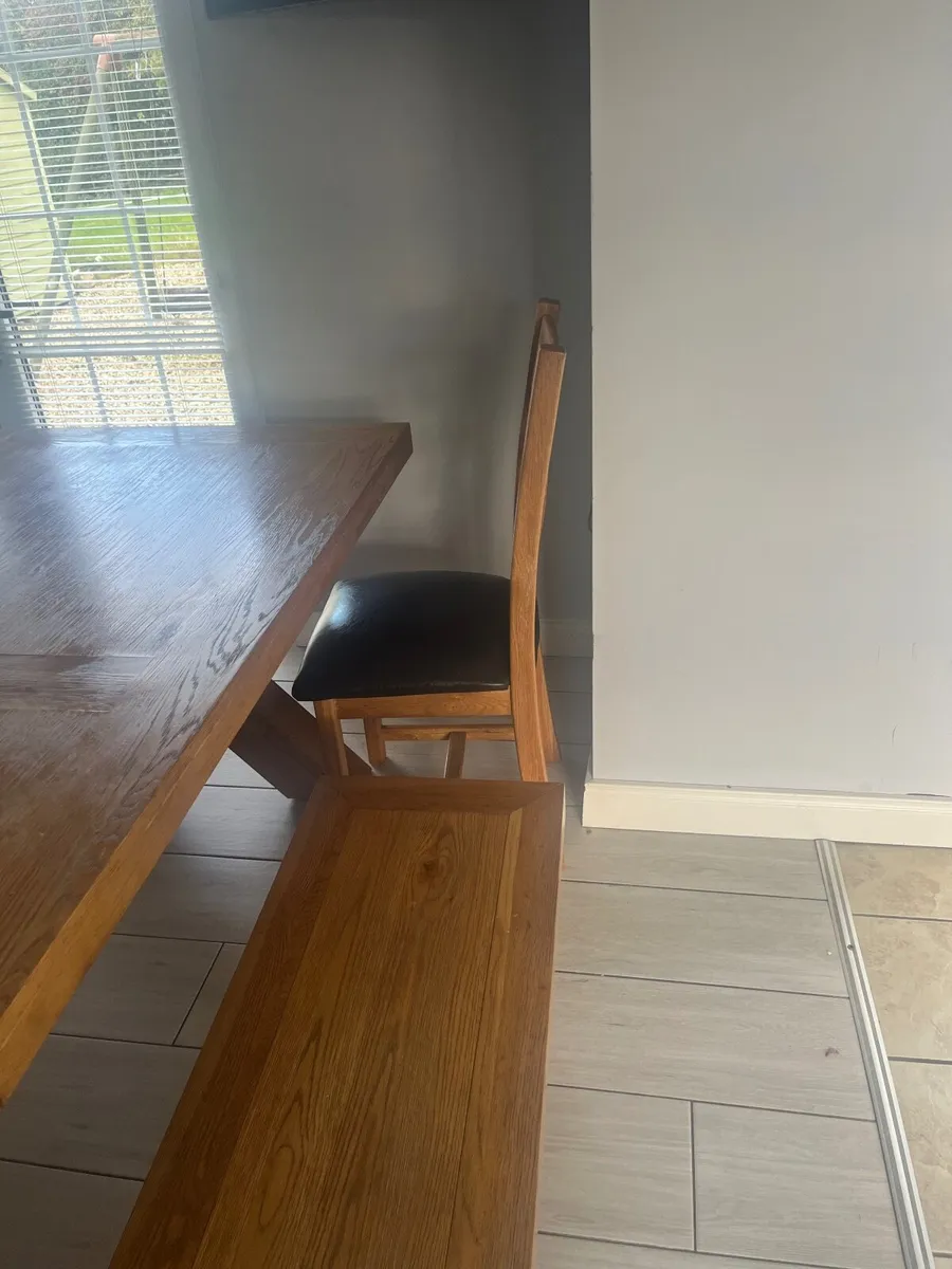 Table and chairs and bench - Image 3