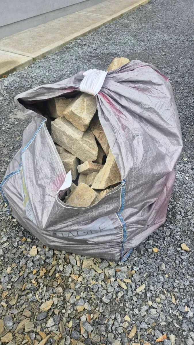 Building stone gold quartz - Image 2