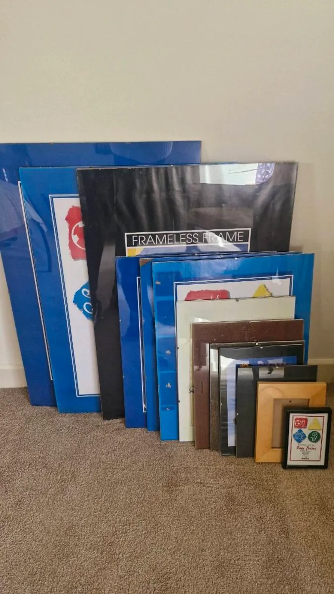 Picture frames - Image 1