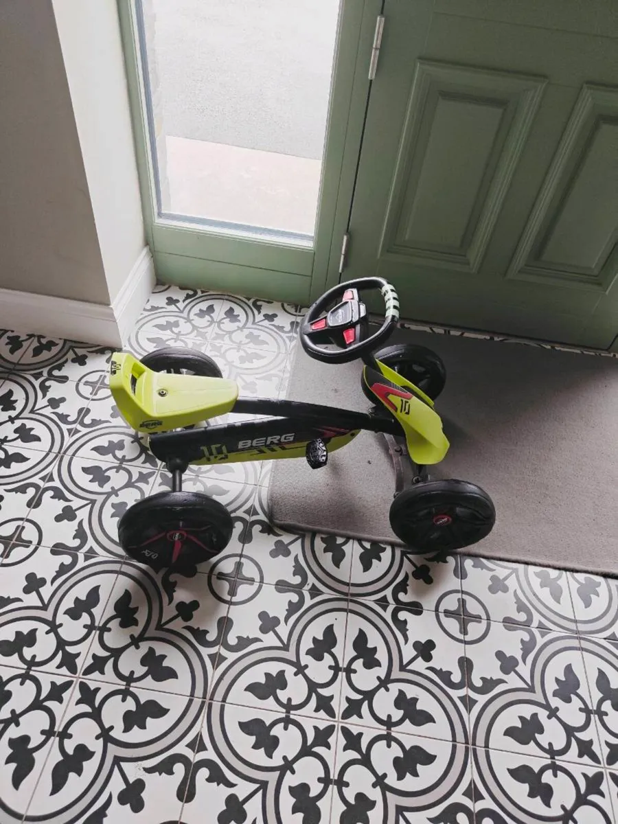 BERG Buzzy Nitro Kids Pedal Go-Kart - Image 4