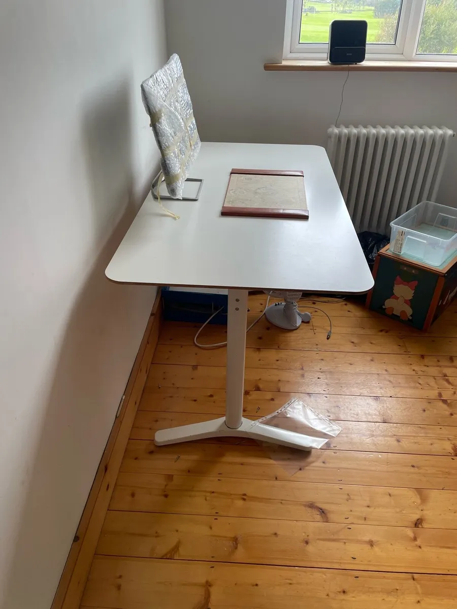 Desk - Image 2