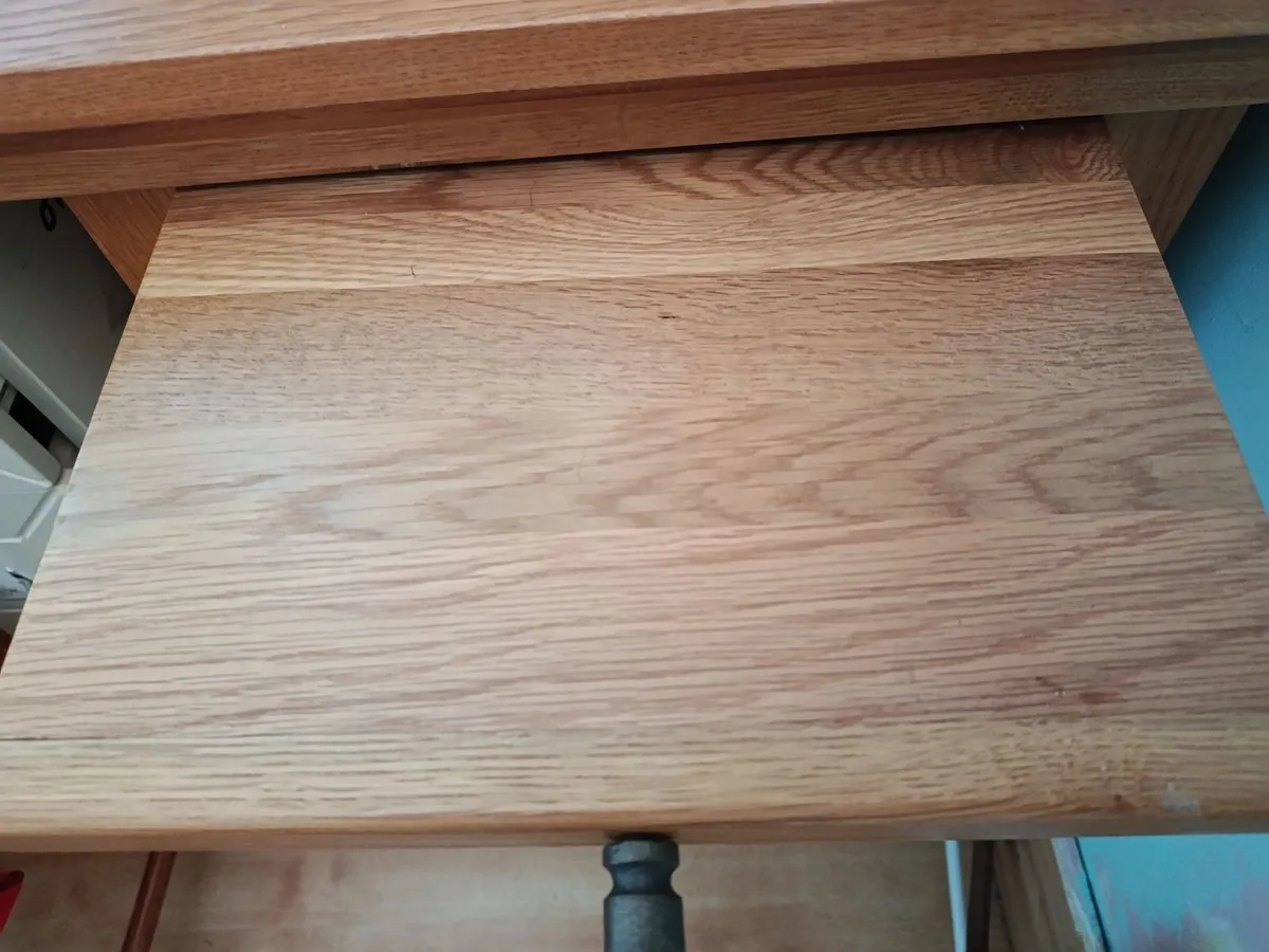 Solid oak wardrobe with matching lockers - Image 4