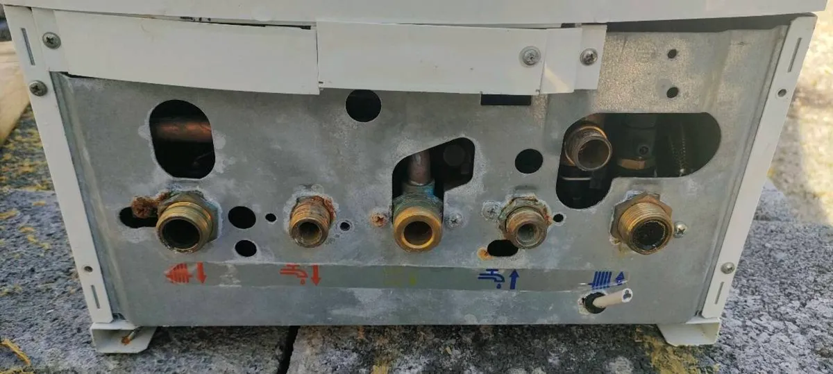 Gas boiler parts only - Image 3