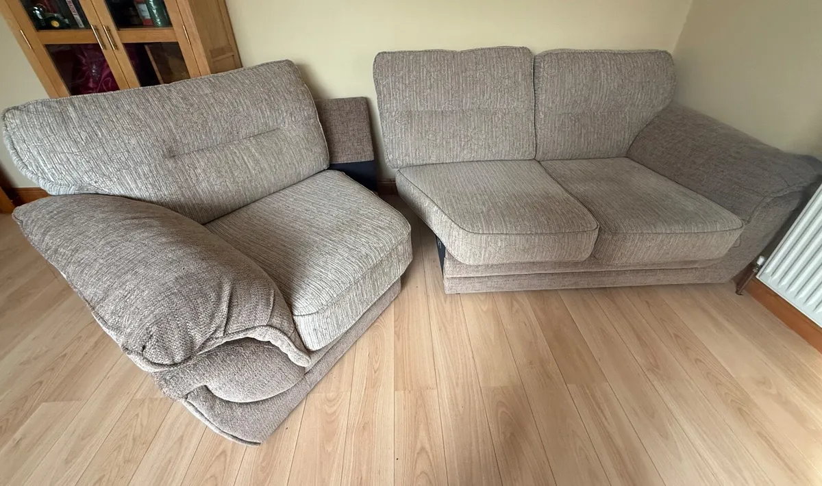 Couch - Image 2
