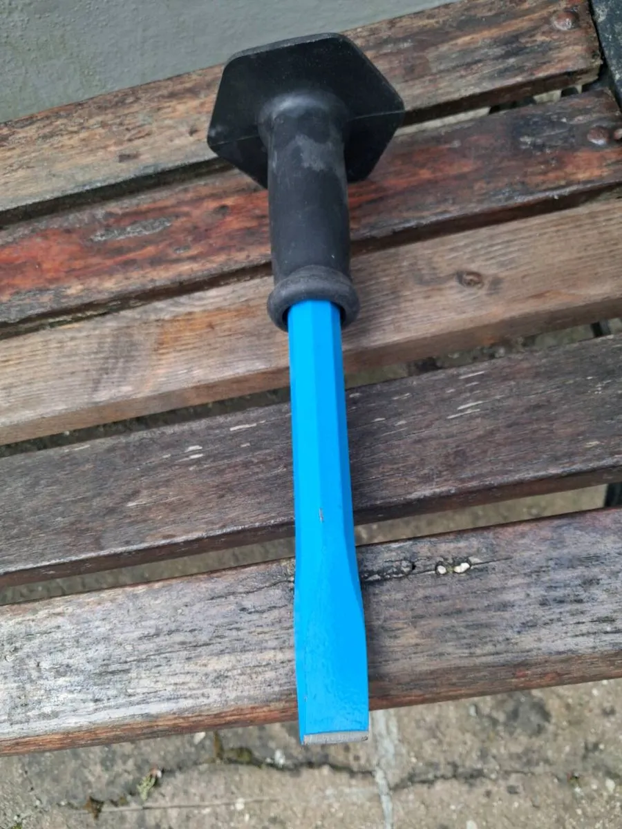 2. Guarded Cold Chisels - Image 2