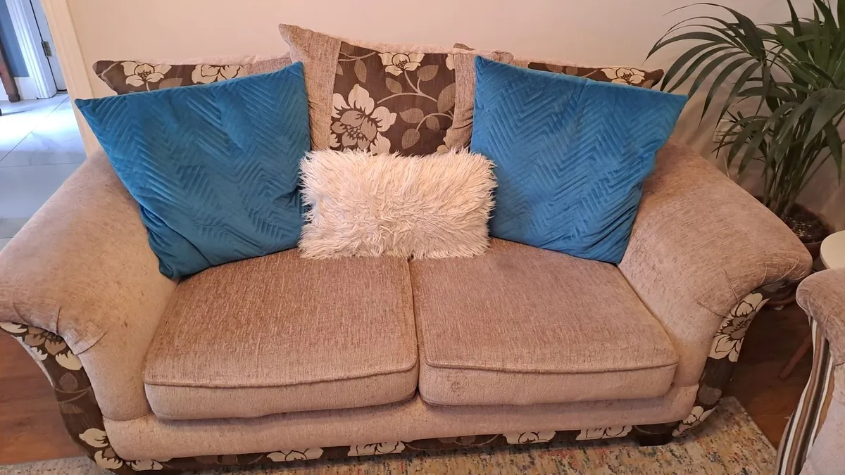 3 piece suit (2 sester couch + 2 armchairs) - Image 2